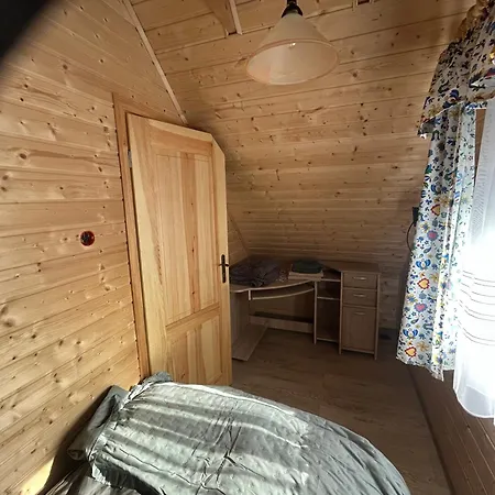 Kaszebe Letniskowy Caloroczny Nad Jeziorem Radunskim Holiday home