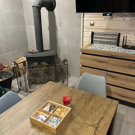 Kaszebe Letniskowy Caloroczny Nad Jeziorem Radunskim Holiday home